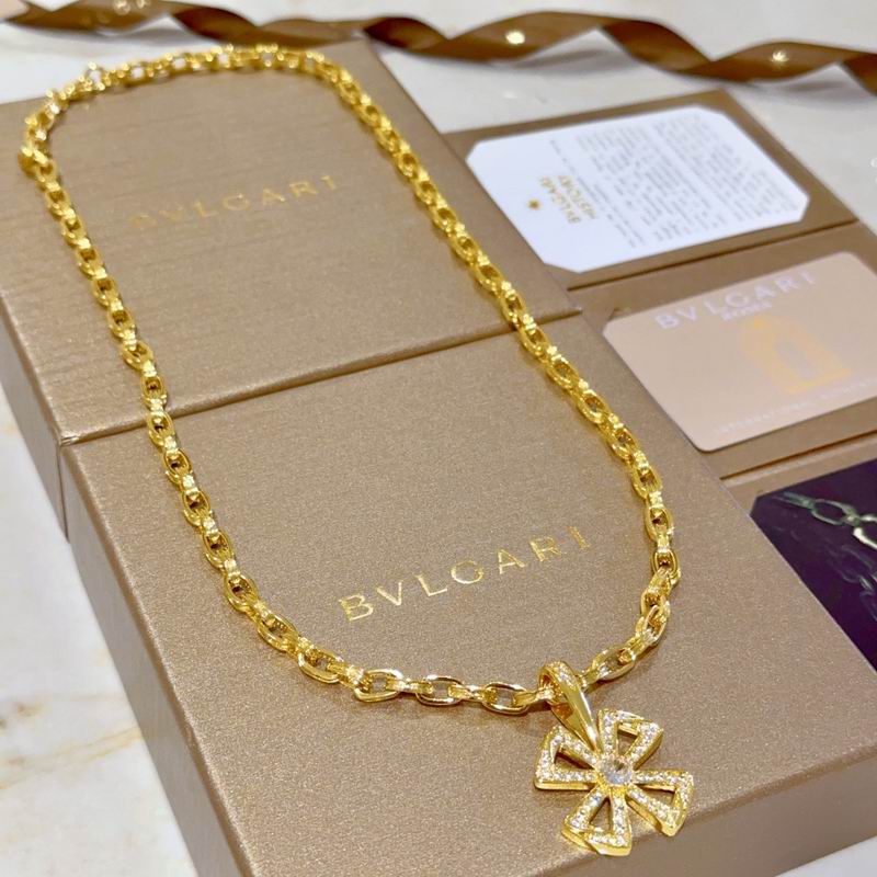 Bvlgari necklace 11yxx32